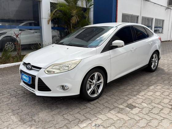 FORD FOCUS 2.0 SE SEDAN 16V FLEX 4P POWERSHIFT